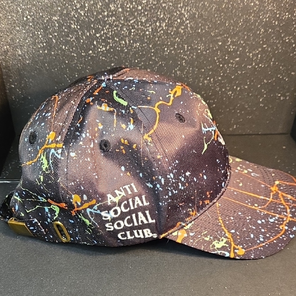 Anti Social‎ Social Club X Body Glove Liquid Cap - Picture 3 of 13